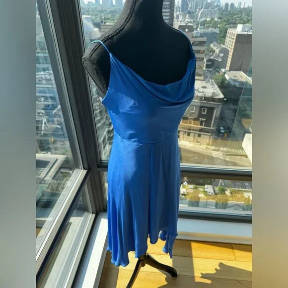 🆕 ALICE + OLIVIA 🧿 NWT Alita Spaghetti Strap Drape Asymmetrical Dress Blue Sz4 - Picture 5 of 16